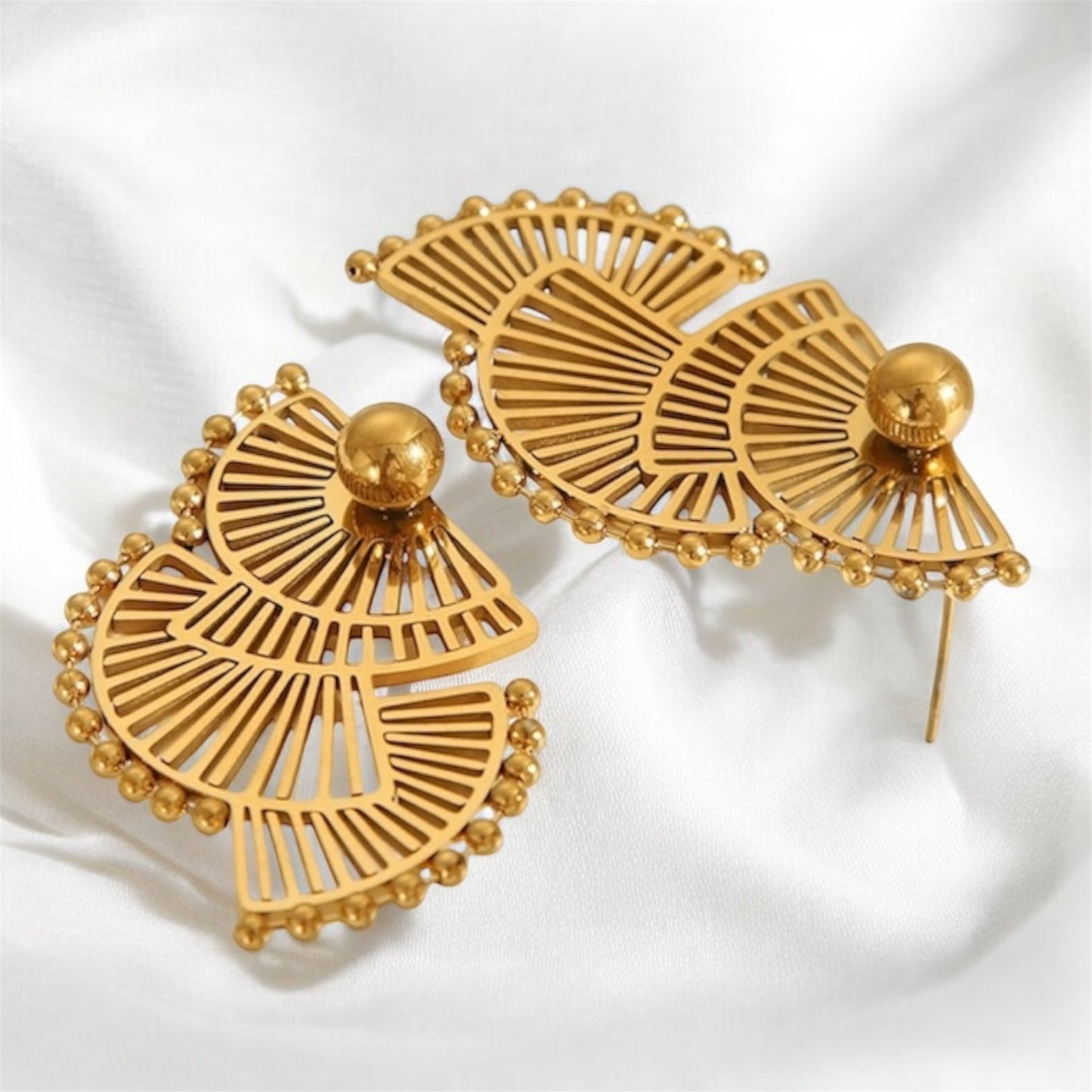 ARETES PALOMA