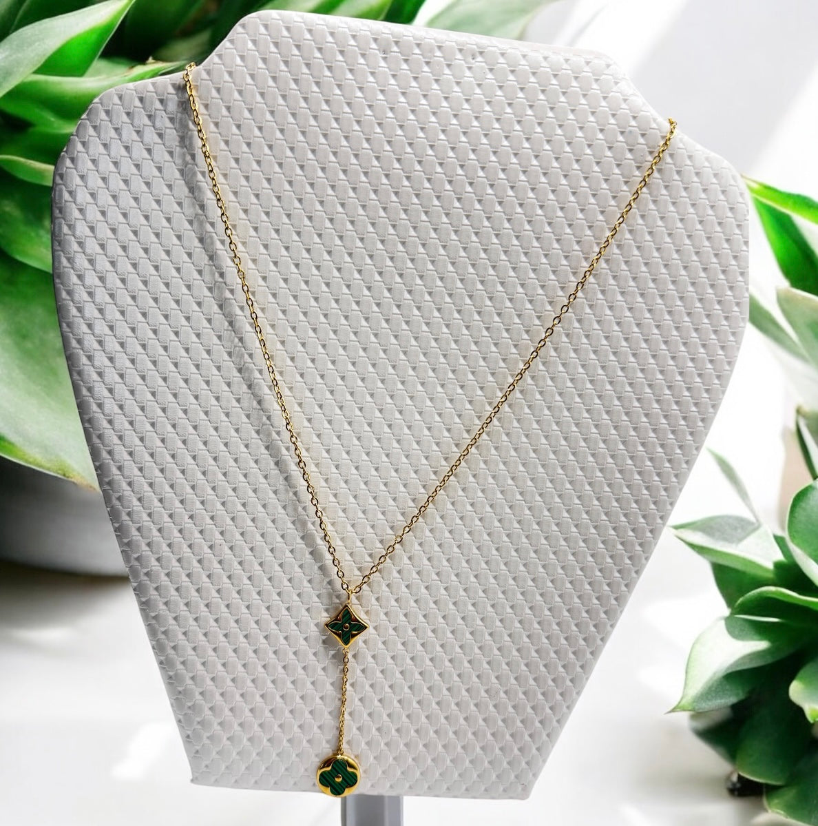 COLLAR ESMERALDA
